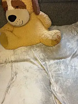 ZafiroKlein online show from March 5, 8:16 pm