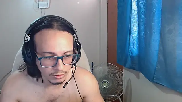 Snapshot of cholitohermoso chatting on March 8, 4:50 pm cholitohermoso online show from March 8, 4:50 pm
