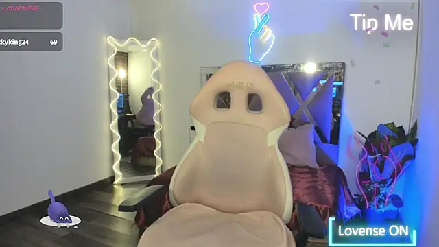 LUDO KITTY TAY online show from February 25, 2:36 am