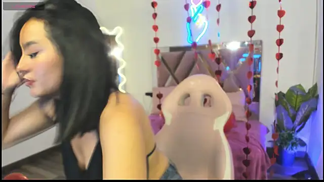 LUDO KITTY TAY online show from February 15, 3:20 am