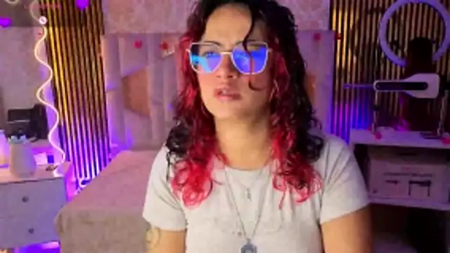 kristen tay online show from March 17, 3:31 am