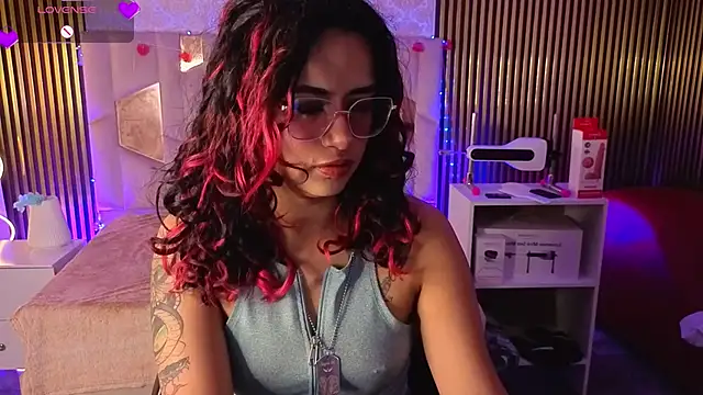 kristen tay online show from April 7, 3:08 am