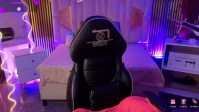 kristen tay online show from March 14, 3:23 am