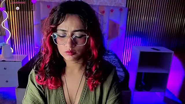 kristen tay online show from March 30, 3:08 am