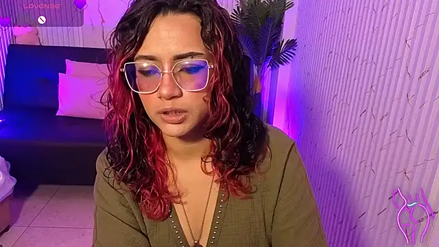 kristen tay online show from April 12, 3:21 am