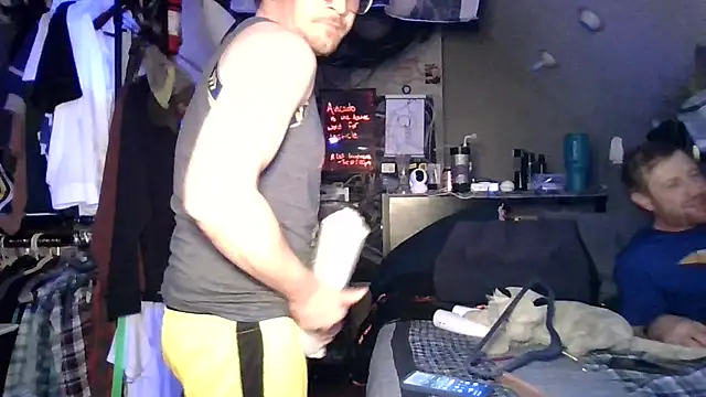 Snapshot of Sk00byJaXxX212 chatting on November 1, 3:57 am Sk00byJaXxX212 online show from November 1, 3:57 am