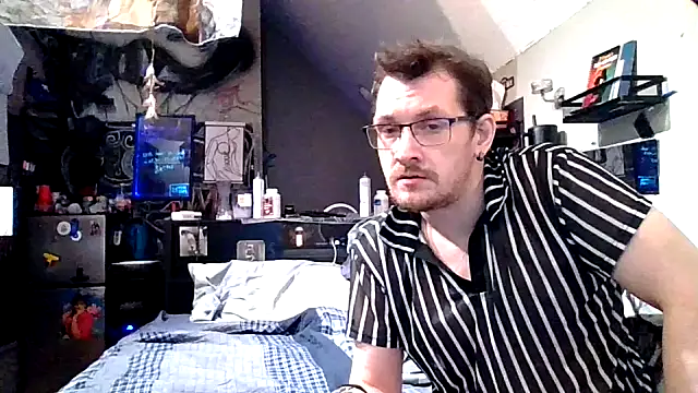 Sk00byJaXxX212 online show from May 14, 4:20 am