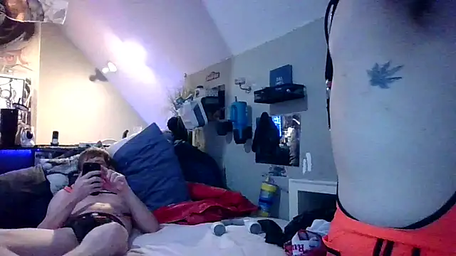 Sk00byJaXxX212 online show from March 10, 3:32 am