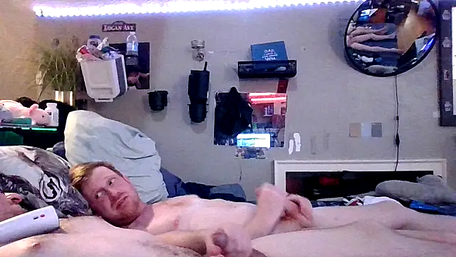 Sk00byJaXxX212 online show from April 11, 7:45 am