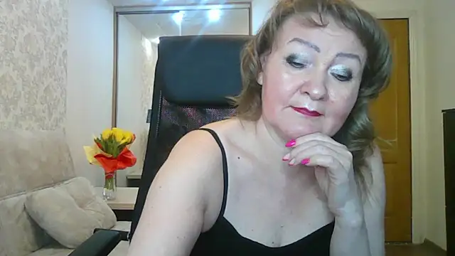 Victoria secrets  online show from March 22, 4:04 pm