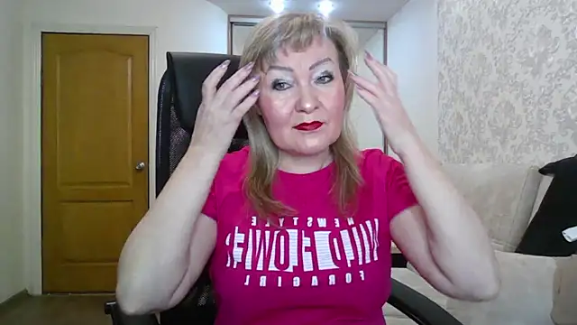 Snapshot of Victoria_secrets_ chatting on November 26, 6:13 am Victoria secrets online show from November 26, 6:13 am