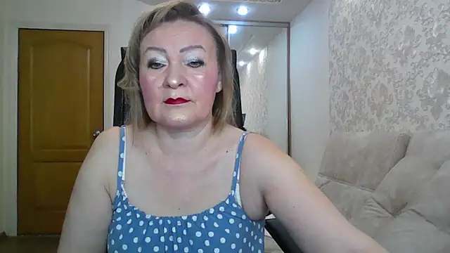 Snapshot of Victoria_secrets_ chatting on November 13, 5:00 am Victoria secrets online show from November 13, 5:00 am