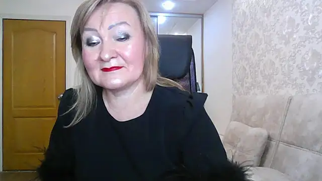 Victoria secrets  online show from October 13, 2:18 pm