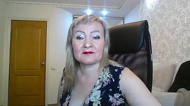 Snapshot of Victoria_secrets_ chatting on November 19, 12:49 pm Victoria secrets online show from November 19, 12:49 pm