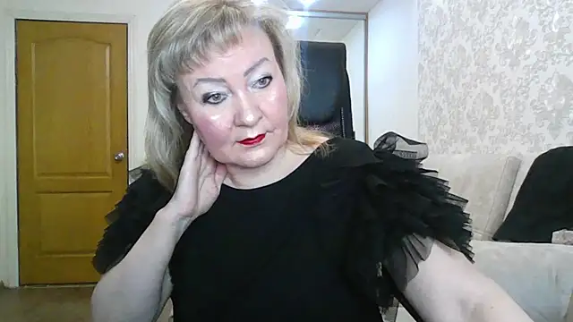 Snapshot of Victoria_secrets_ chatting on November 21, 4:11 am Victoria secrets online show from November 21, 4:11 am