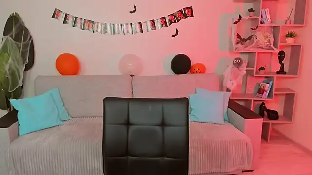 GabriellaMays online show from October 24, 5:06 am