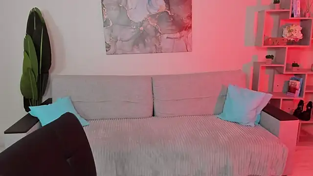 GabriellaMays online show from February 8, 5:05 am