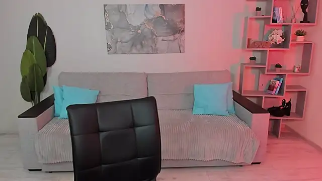 GabriellaMays online show from April 10, 5:14 am