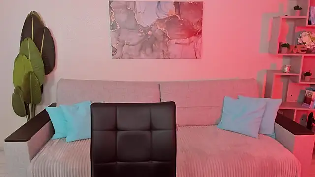 GabriellaMays online show from November 12, 5:11 am