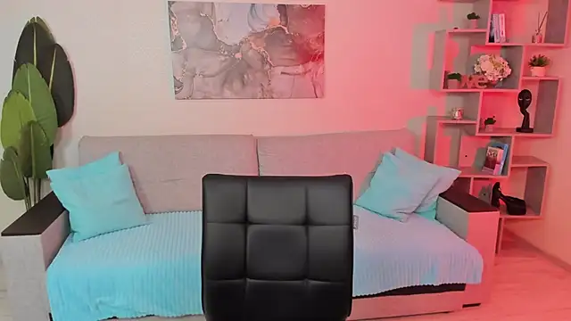 GabriellaMays online show from December 1, 5:08 am