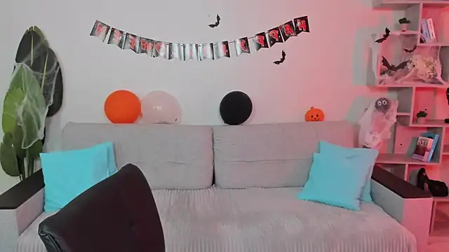 GabriellaMays online show from October 30, 5:17 am