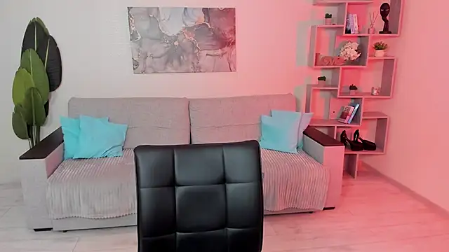 GabriellaMays online show from April 13, 5:11 am