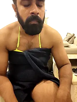 Snapshot of indian_curve_bum chatting on October 19, 3:37 pm indian curve bum online show from October 19, 3:37 pm