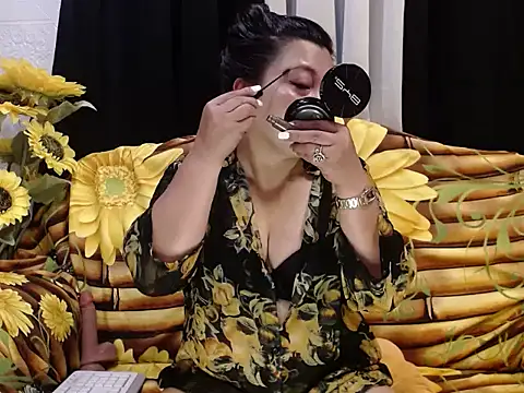 Snapshot of UrSweetClassyPinay chatting on May 3, 8:08 am UrSweetClassyPinay online show from May 3, 8:08 am