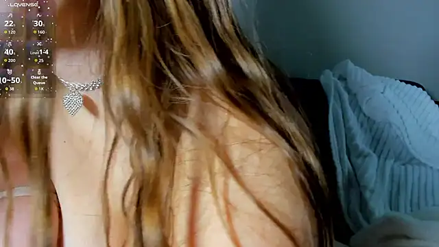 KateLibby online show from November 13, 5:11 am