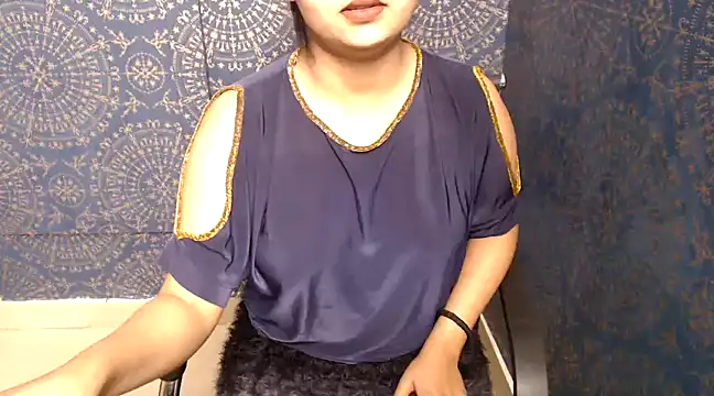 megancatluna online show from March 19, 8:12 am