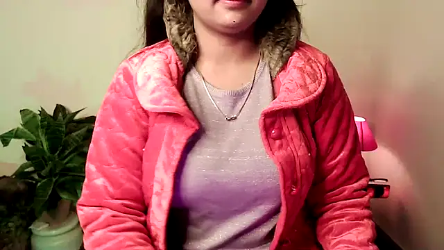 megancatluna online show from December 15, 4:29 am