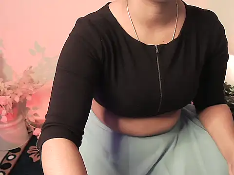 megancatluna online show from November 23, 4:33 am