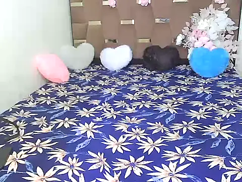 megancatluna online show from September 27, 4:18 am