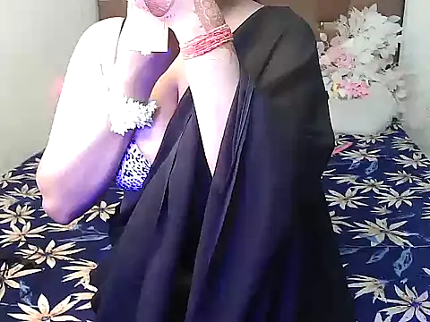 megancatluna online show from October 3, 3:30 am