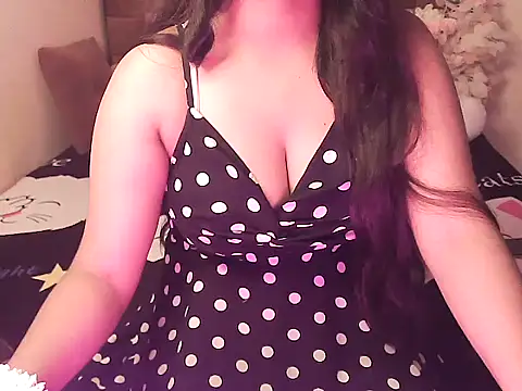 megancatluna online show from September 18, 7:00 am