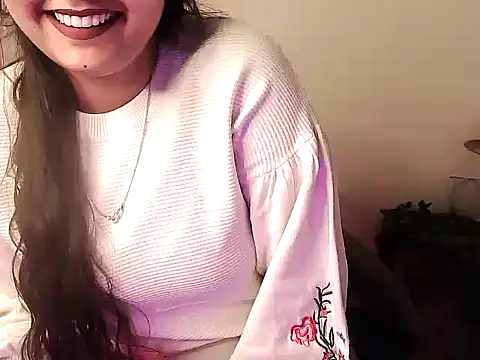 megancatluna online show from December 1, 5:52 am