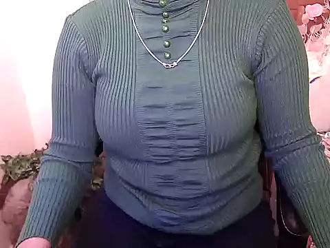 megancatluna online show from November 18, 4:27 am