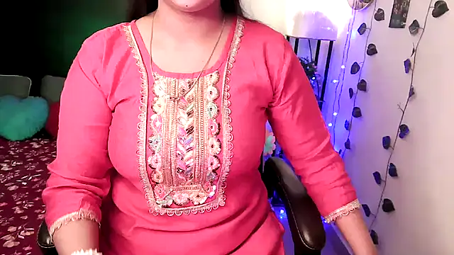 megancatluna online show from January 16, 6:28 am