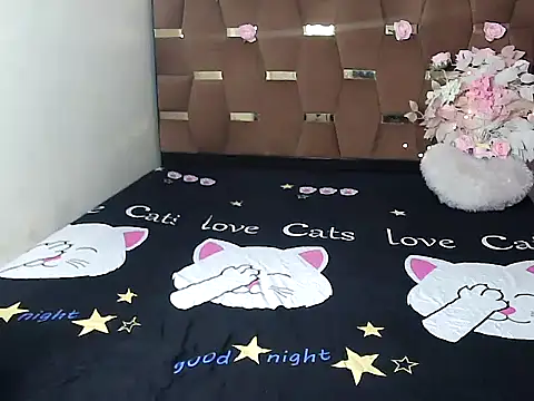 megancatluna online show from September 14, 4:24 am