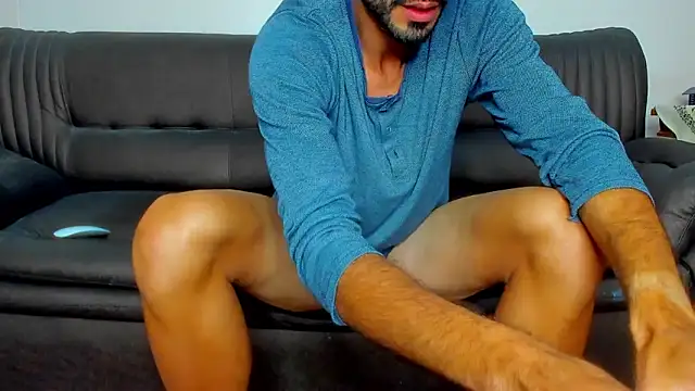 Snapshot of sexyhotmusclesforyou1 chatting on October 18, 1:13 pm sexyhotmusclesforyou1 online show from October 18, 1:13 pm