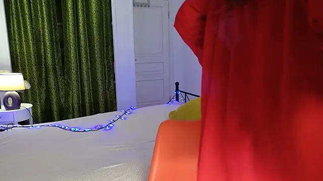 RaileReed online show from March 24, 1:44 pm