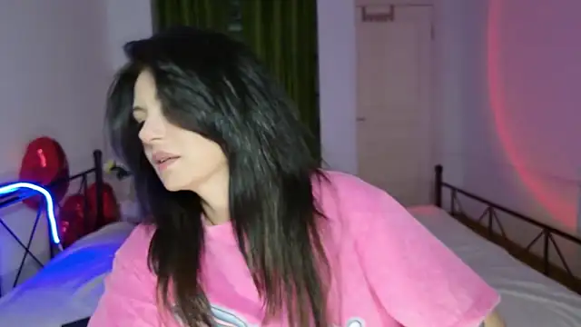 Snapshot of RaileReed chatting on April 25, 7:11 pm RaileReed online show from April 25, 7:11 pm