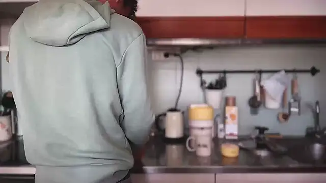 MikymikeBBWD online show from April 4, 1:50 pm