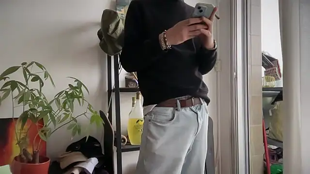 MikymikeBBWD online show from November 15, 2:21 pm