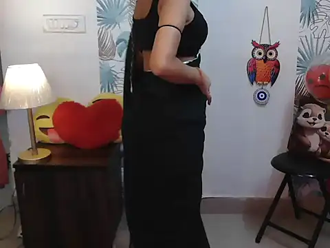 jenifermedow online show from October 18, 3:30 am