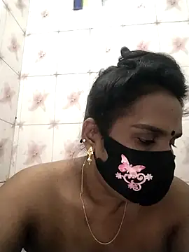 Snapshot of Mitila-3232 chatting on October 3, 2:37 am Mitila-3232 online show from October 3, 2:37 am