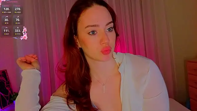 Snapshot of StacyWatts chatting on April 19, 8:22 pm StacyWatts online show from April 19, 8:22 pm