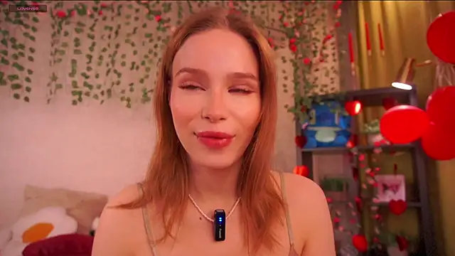 Snapshot of TaiteBayles chatting on February 18, 1:47 am TaiteBayles online show from February 18, 1:47 am