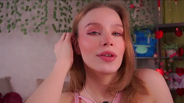 Snapshot of TaiteBayles chatting on February 24, 1:39 am TaiteBayles online show from February 24, 1:39 am