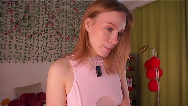 Snapshot of TaiteBayles chatting on February 27, 1:39 am TaiteBayles online show from February 27, 1:39 am